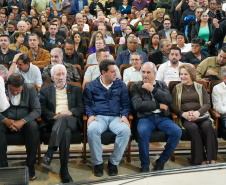 Governador autoriza 964 moradias e R$ 242 milhões em novos investimentos para Cascavel