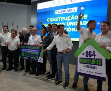 Governador autoriza 964 moradias e R$ 242 milhões em novos investimentos para Cascavel
