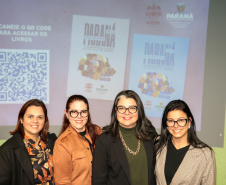 Paraná lança livro com experiências de políticas públicas voltadas às mulheres