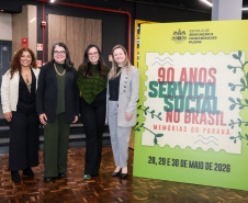 Paraná lança livro com experiências de políticas públicas voltadas às mulheres