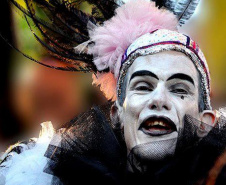 TEATRO GUAÍRA - Centro Cultural Teatro Guaíra promove novo curso de curta duração voltado para artistas