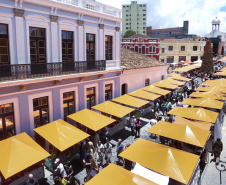 Mais de 456 mil turistas de outros países já visitaram o Paraná neste ano