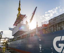 Fwd: Navio Sustentável em viagem inaugural atraca em Paranaguá