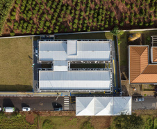 Governador entrega nova APAE e anuncia mais R$ 8 milhões para Prado Ferreira