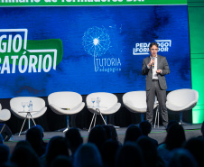 SEED - Educação promove Seminário de Formadores em Foz do Iguaçu