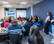 Educação adquire 120 kits para ensino de Matemática para alunos com deficiência visual
