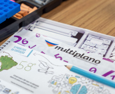Educação adquire 120 kits para ensino de Matemática para alunos com deficiência visual