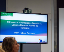 Educação adquire 120 kits para ensino de Matemática para alunos com deficiência visual
