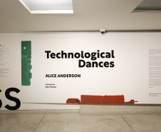 MON - Últimos dias da exposição “Technological Dances”, da artista Alice Anderson