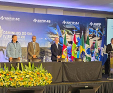 Viaje Paraná apresenta turismo estadual a profissionais do setor fiscal, em Foz do Iguaçu