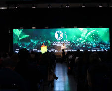 Paraná marca presença em congresso nacional de nutrição