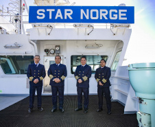 Fwd: Navio Sustentável em viagem inaugural atraca em Paranaguá