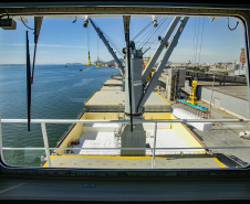 Fwd: Navio Sustentável em viagem inaugural atraca em Paranaguá