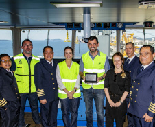 Fwd: Navio Sustentável em viagem inaugural atraca em Paranaguá