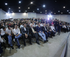 Governador autoriza 964 moradias e R$ 242 milhões em novos investimentos para Cascavel