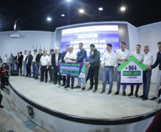 Governador autoriza 964 moradias e R$ 242 milhões em novos investimentos para Cascavel