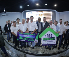 Governador autoriza 964 moradias e R$ 242 milhões em novos investimentos para Cascavel