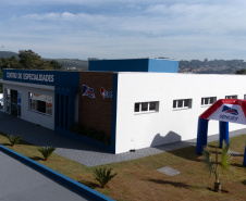 Governador inaugura Centro de Especialidades, ala cirúrgica e anuncia maternidade em Sengés