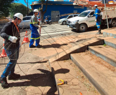 Copel remove mais de 300 kg de cabos de telecom em situação irregular em Cornélio Procópio
