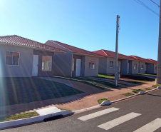 COHAPAR - Entrega Cond. Violeta Resid. em PG