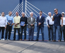 PONTE AUTORIDADES
