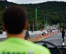 Fim da espera: tráfego de veículos é liberado na Ponte de Guaratuba