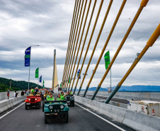 Fim da espera: tráfego de veículos é liberado na Ponte de Guaratuba