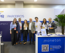 Piana participa da abertura da maior feira de fornecedores automotivos do Paraná