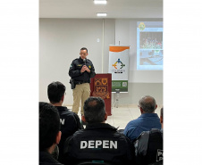 Forças de segurança promovem encontro comunitário para fortalecer ações integradas em Maringá