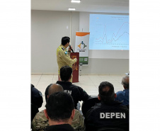 Forças de segurança promovem encontro comunitário para fortalecer ações integradas em Maringá