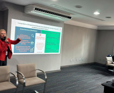 Paraná fortalece ações de enfrentamento ao HIV e sedia oficina nacional para eliminação da aids até 2030