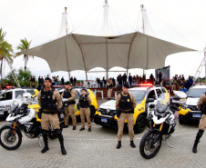 Estado entrega novas viaturas, motocicletas e embarcações para reforçar segurança no Litoral do Paraná