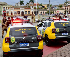 Estado entrega novas viaturas, motocicletas e embarcações para reforçar segurança no Litoral do Paraná