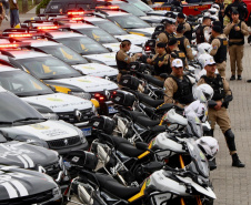 Estado entrega novas viaturas, motocicletas e embarcações para reforçar segurança no Litoral do Paraná