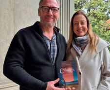 Livro que resgata saga familiar na Rússia revolucionária tem lançamento no Palacete dos Leões
