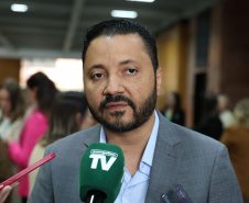 GOV PREMIO ALFABETIZA JUNTOS