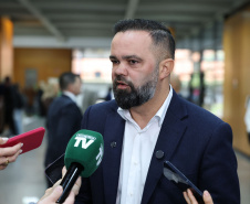 GOV PREMIO ALFABETIZA JUNTOS