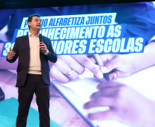 GOV PREMIO ALFABETIZA JUNTOS
