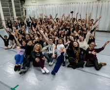 Escola de Dança Teatro Guaíra celebra 70 anos com espetáculo inédito que revisita a própria trajetória
