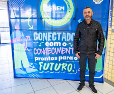 Com foco em Biologia, aulão do Enem Paraná chega a Curitiba para 330 estudantes da rede estadual