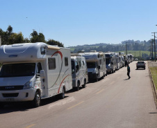 Turismo sobre rodas: 10 cidades do Oeste do Paraná recebem caravanistas em trailers e motorhomes neste mês