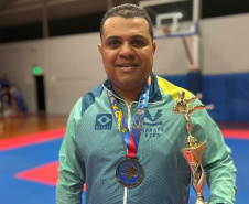 SEES - APUCARANA KARATE PROESPORTE