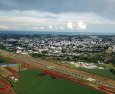 Aeroporto de Pato Branco recebe visita técnica para atualização do Plano Aeroviário Estadual