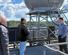 EQUIPES DO SIMEPAR E IAT TESTAM NOVO RADAR METEOROLÓGICO NA FINLÂNDIA