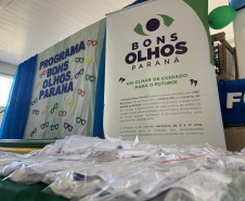 Governo entrega óculos, kits maternidade e equipamentos sociais em 12 municípios do Estado