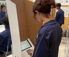Vereadores mirins eleitos em 64 municípios são diplomados em cerimônia do Parlamento Jovem