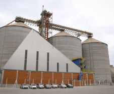SILOS DE GRÃOS