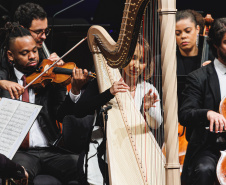 Orquestra Sinfônica do Paraná lota Guairão em semana de recorde de público