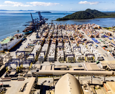 Portos do Paraná impulsiona exportação de frango e acelera transição energética no complexo