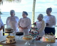 Primeira turma da Escola do Mar conclui curso de gastronomia e celebra formatura em Paranaguá